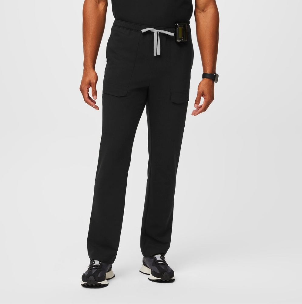Figs Black Smith Cargo Scrub Pants. Barely worn XL